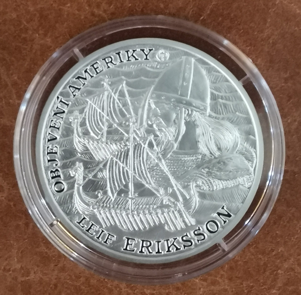 2 dollár Niue 2022 - Amerika felfedezése – Leif Eriksson (1 oz. Ag proof)